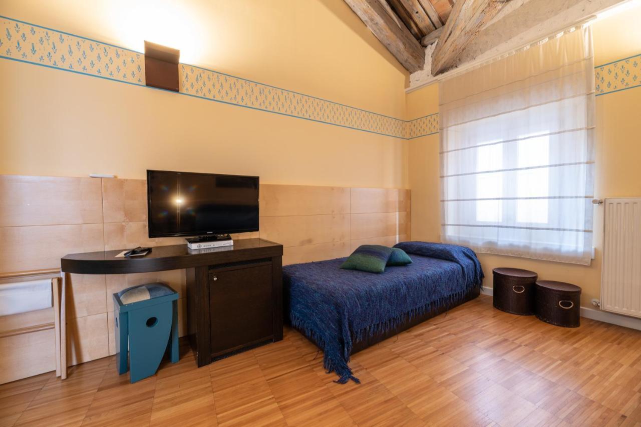 Hotel Suite Inn Удине Экстерьер фото