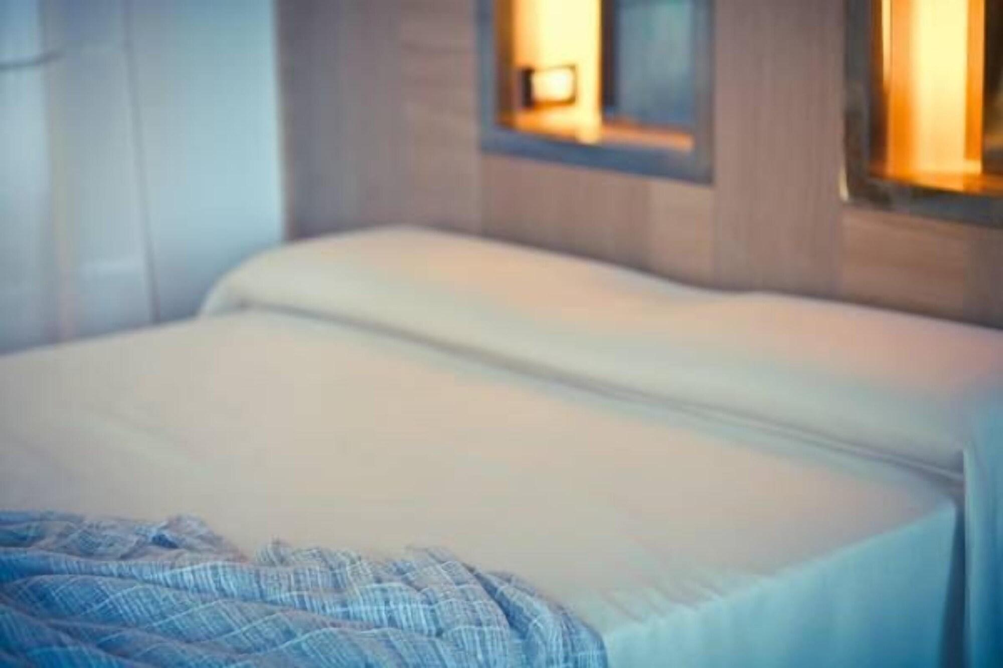 Hotel Suite Inn Удине Экстерьер фото
