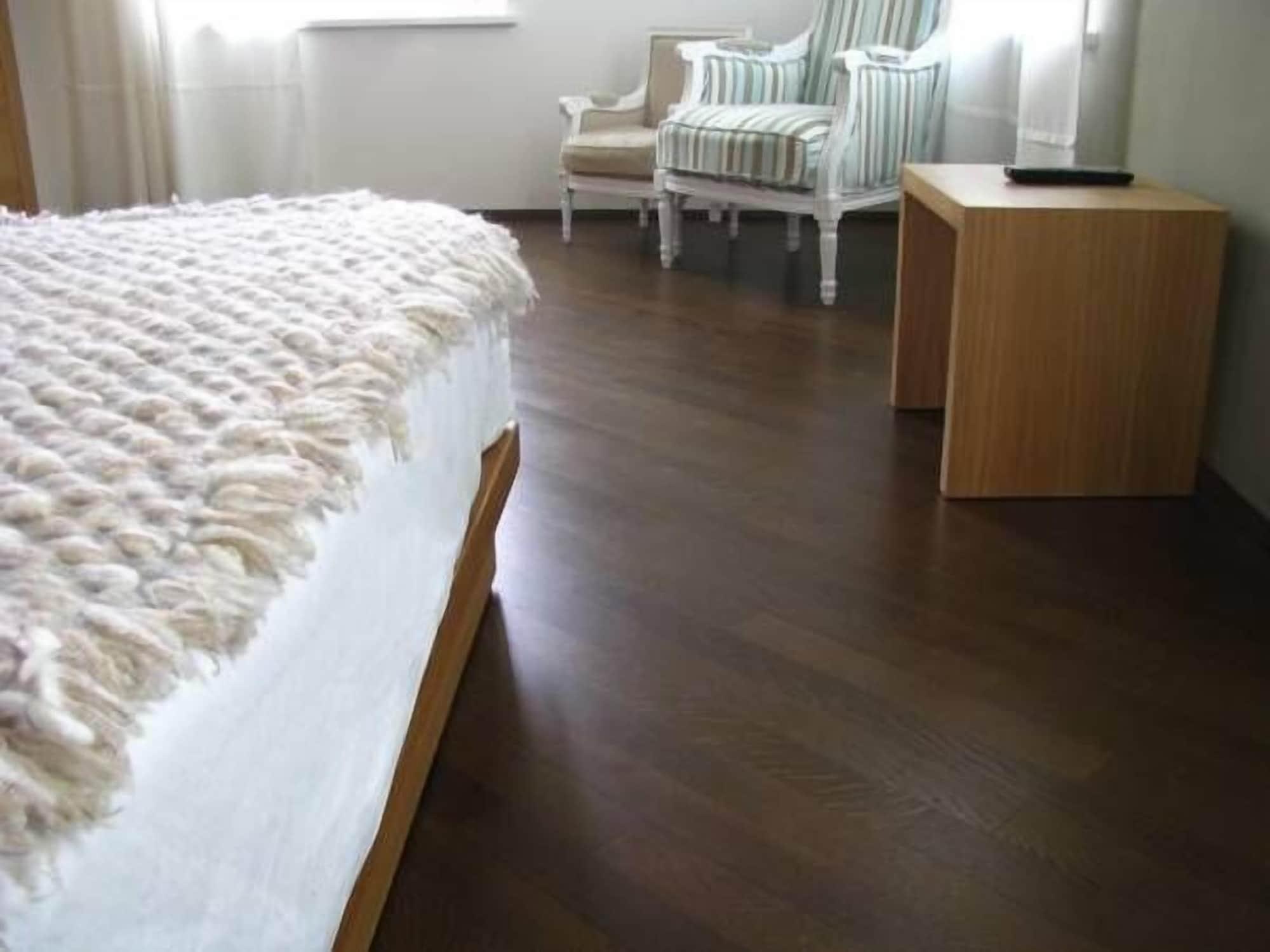 Hotel Suite Inn Удине Экстерьер фото