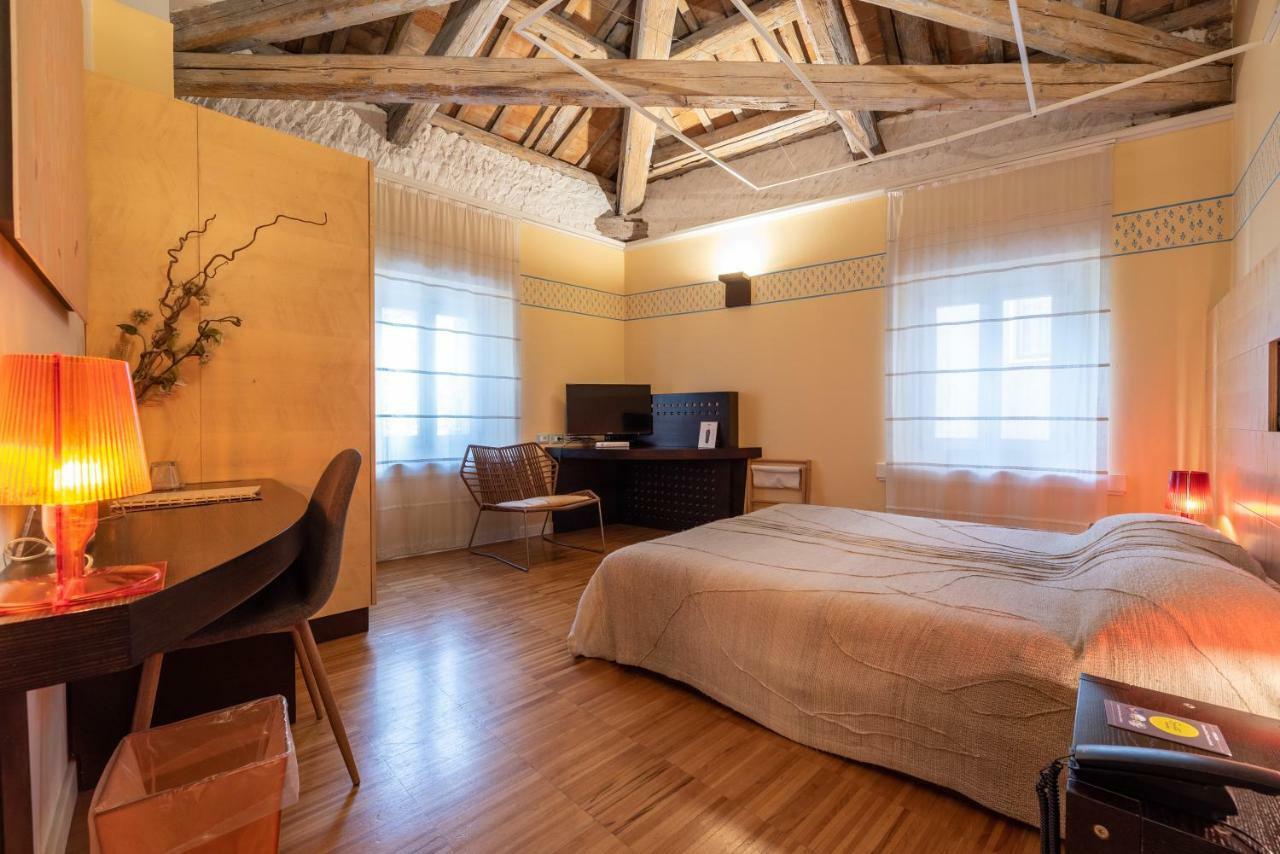Hotel Suite Inn Удине Экстерьер фото